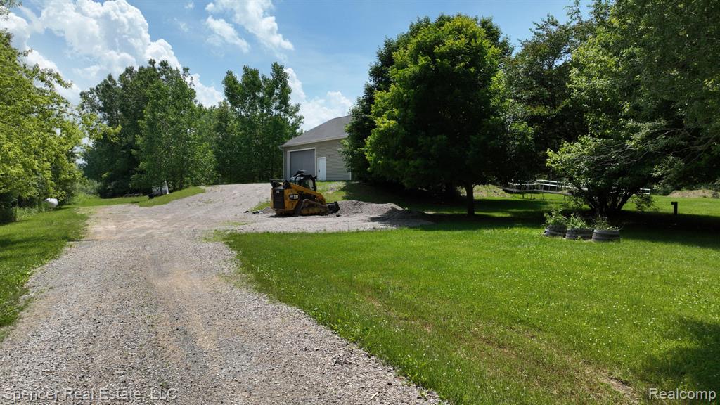 21500 33 Mile Road Armada, MI 48005 - Photo 15 of 60