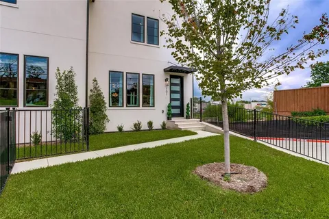 $689,000 | 7207 Gaston Avenue, Unit 605, Dallas, TX 75214