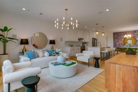 $689,000 | 7207 Gaston Avenue, Unit 605, Dallas, TX 75214