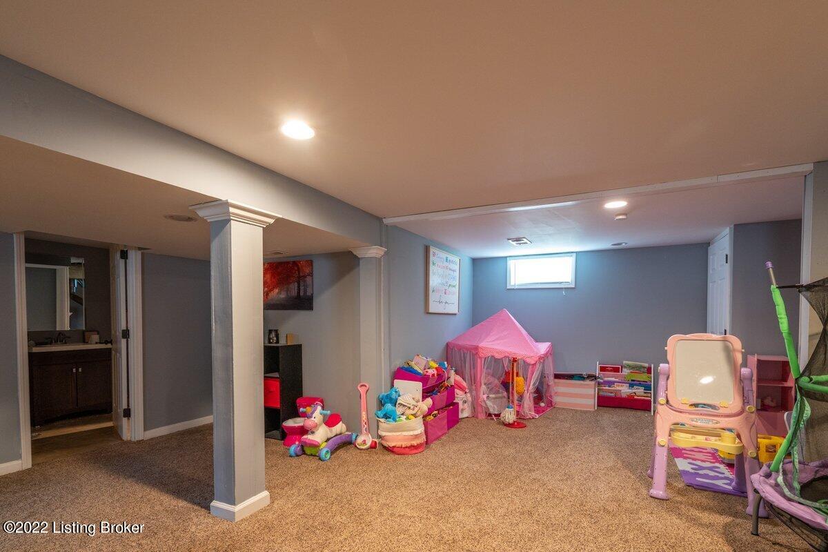 5503 Mcdeane Road Louisville, KY 40216 - Photo 19 of 28 Basement family room
