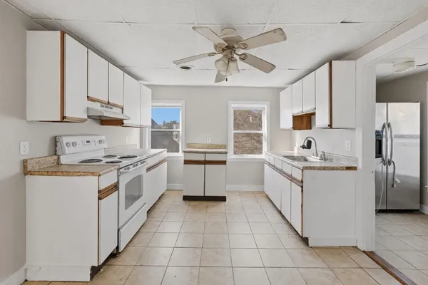 $899,000 | 28 Prospect Street, Brockton, MA 02301