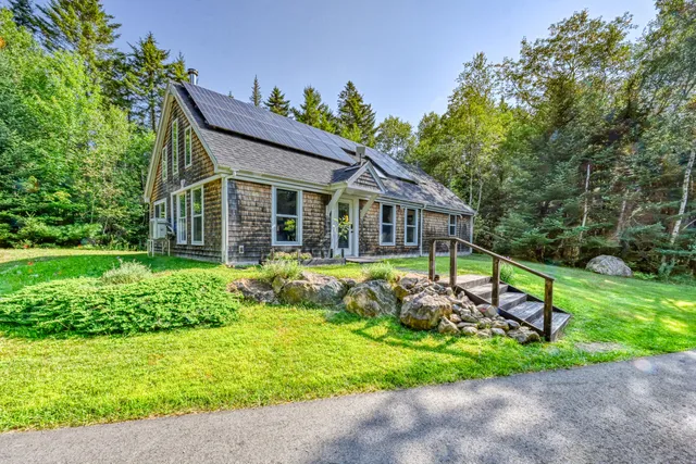 $390,000 | 375 Kenney Road, Knox, ME 04986