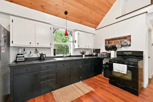 $390,000 | 375 Kenney Road, Knox, ME 04986