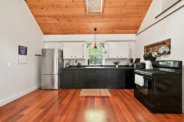 $390,000 | 375 Kenney Road, Knox, ME 04986