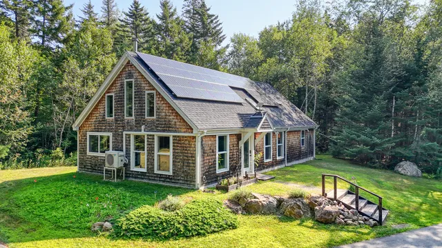 $390,000 | 375 Kenney Road, Knox, ME 04986