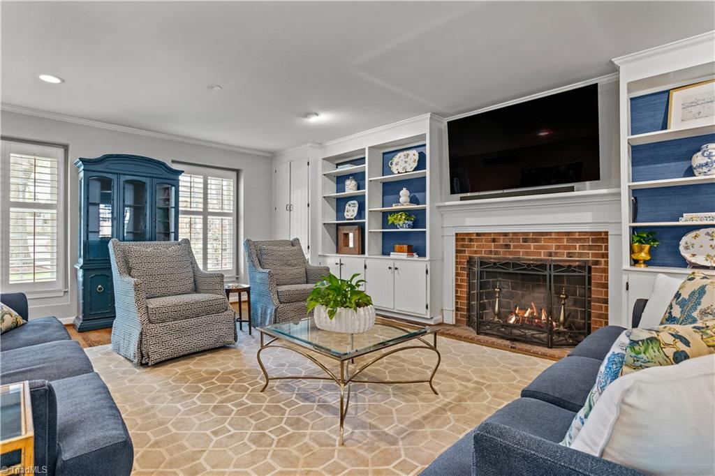 3300 Round Hill Road Greensboro, NC 27408 - Photo 20 of 48 Den