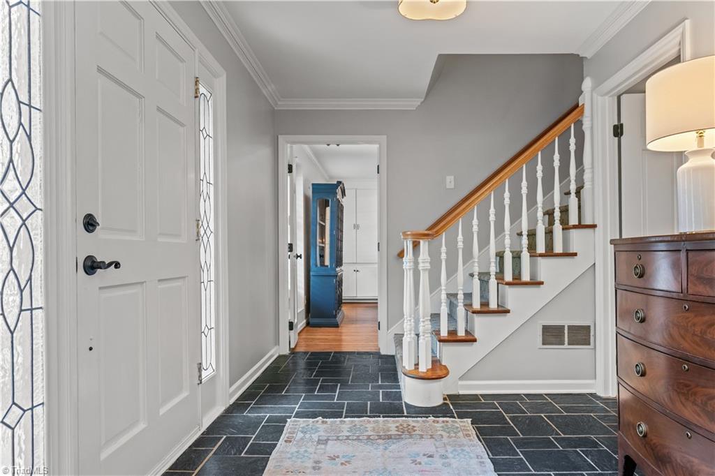 3300 Round Hill Road Greensboro, NC 27408 - Photo 4 of 48