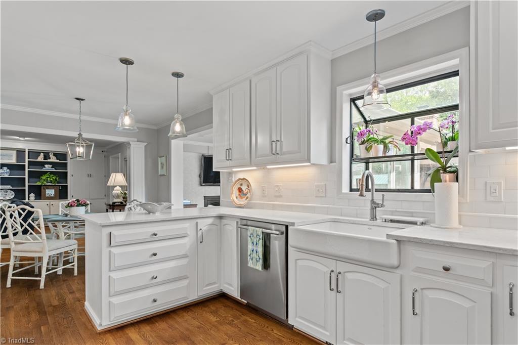 3300 Round Hill Road Greensboro, NC 27408 - Photo 9 of 48