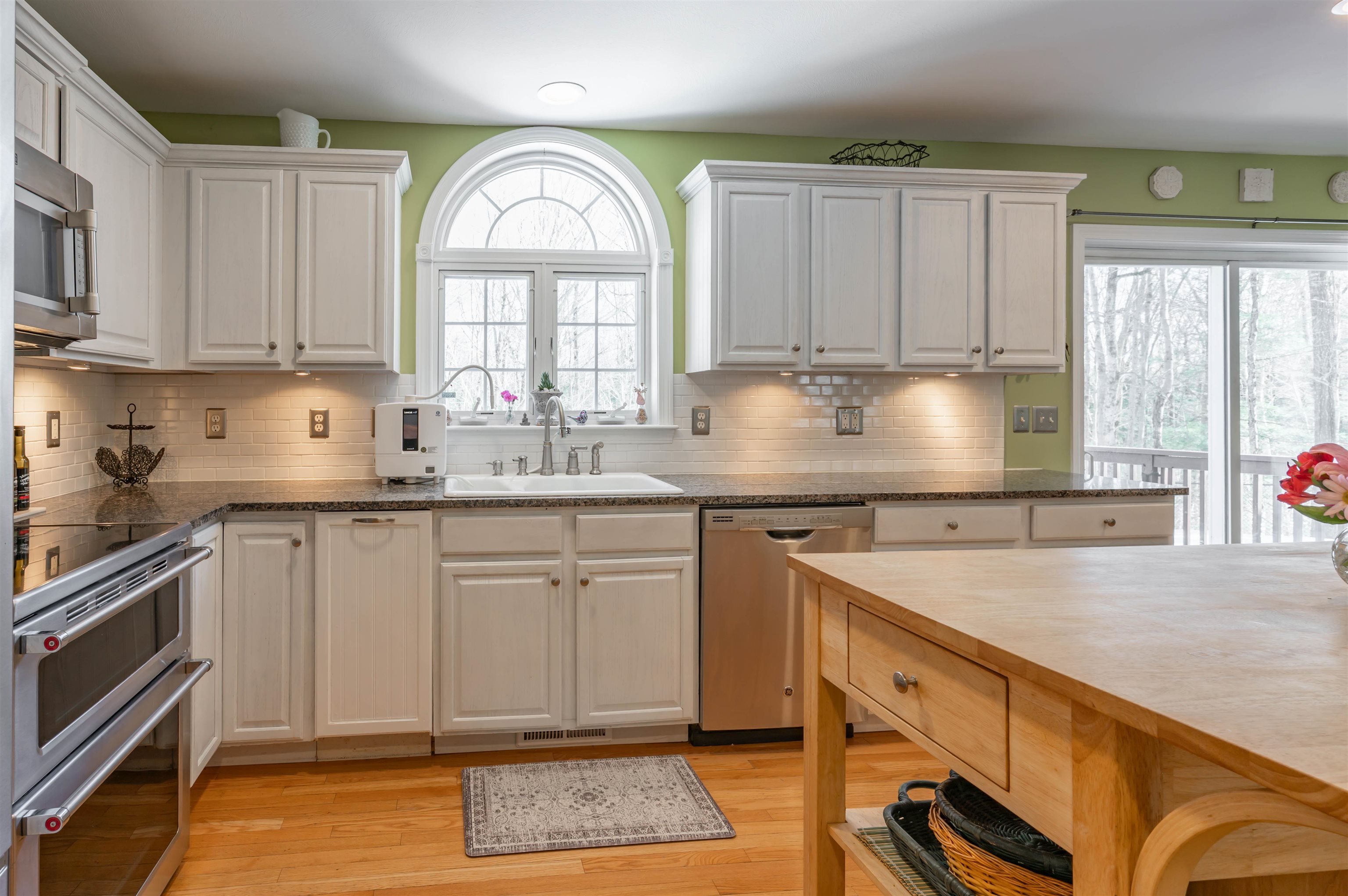 116 Beech Hill Road Mont Vernon, NH 03057 - Photo 11 of 50