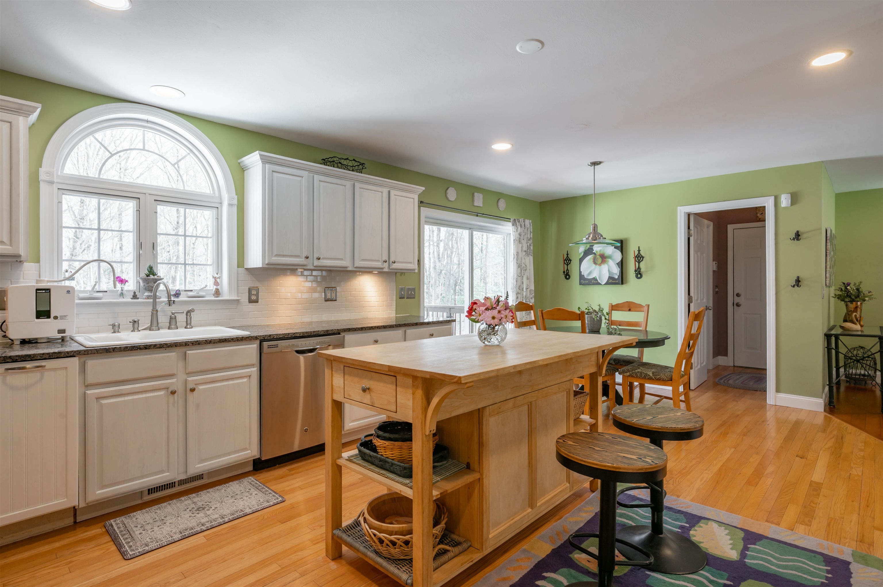 116 Beech Hill Road Mont Vernon, NH 03057 - Photo 8 of 50