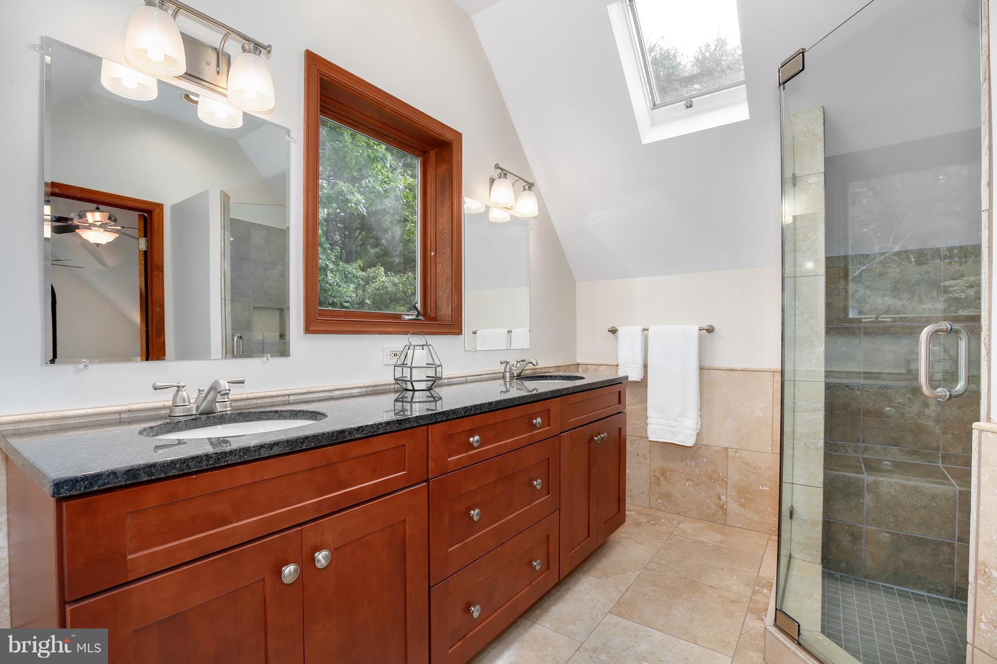 3519 Westview Road Westminster, MD 21157 - Photo 23 of 30 Bath (Master)