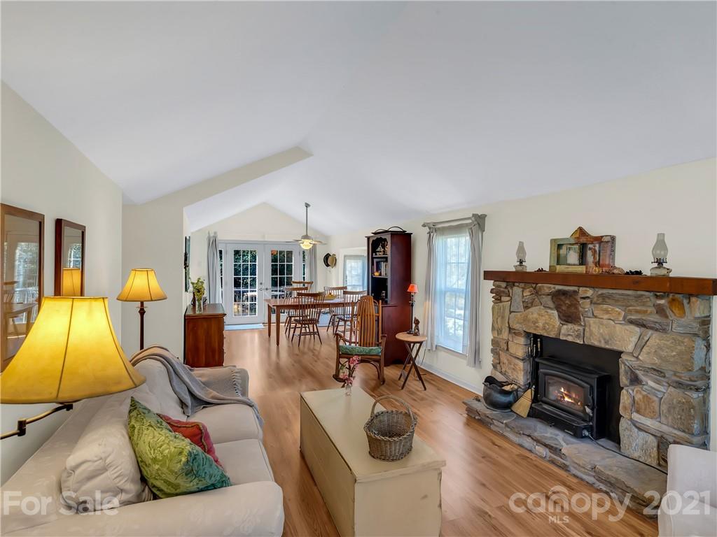 8260 East Fork Road Brevard, NC 28712 - Photo 6 of 42 Gallery Image 6