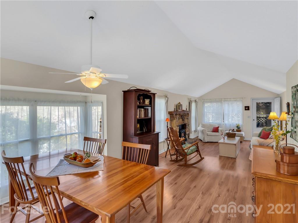 8260 East Fork Road Brevard, NC 28712 - Photo 7 of 42 Gallery Image 7