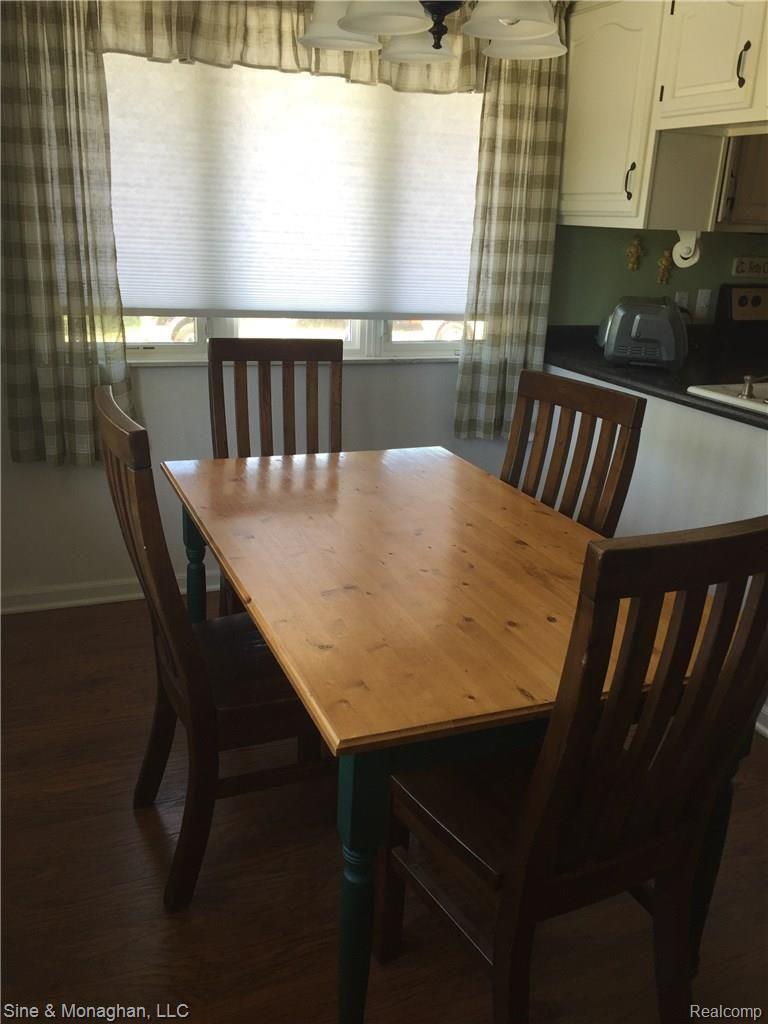 696 Mayer Road Columbus, MI 48063 - Photo 6 of 22 8102016 059.JPG