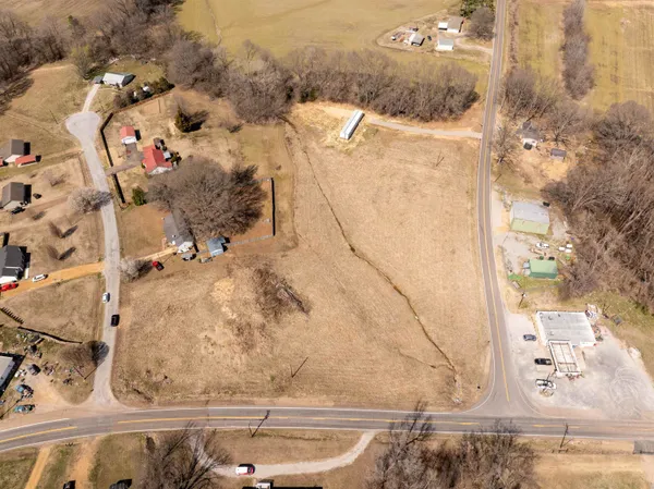 a view of the terrace of a house