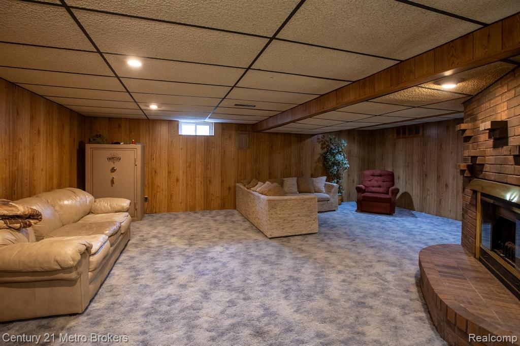 6043 North Gale Road Davison, MI 48423 - Photo 15 of 34 Gallery Image 15