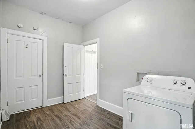 $124,900 | 325 Kirkwood Boulevard, Davenport, IA 52803