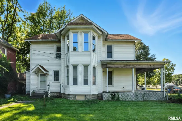 $124,900 | 325 Kirkwood Boulevard, Davenport, IA 52803