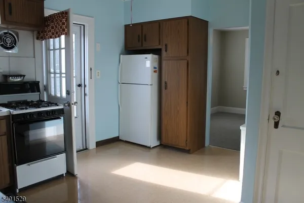 $2,450 | 23 Delmar Avenue, Morris Plains, NJ 07950