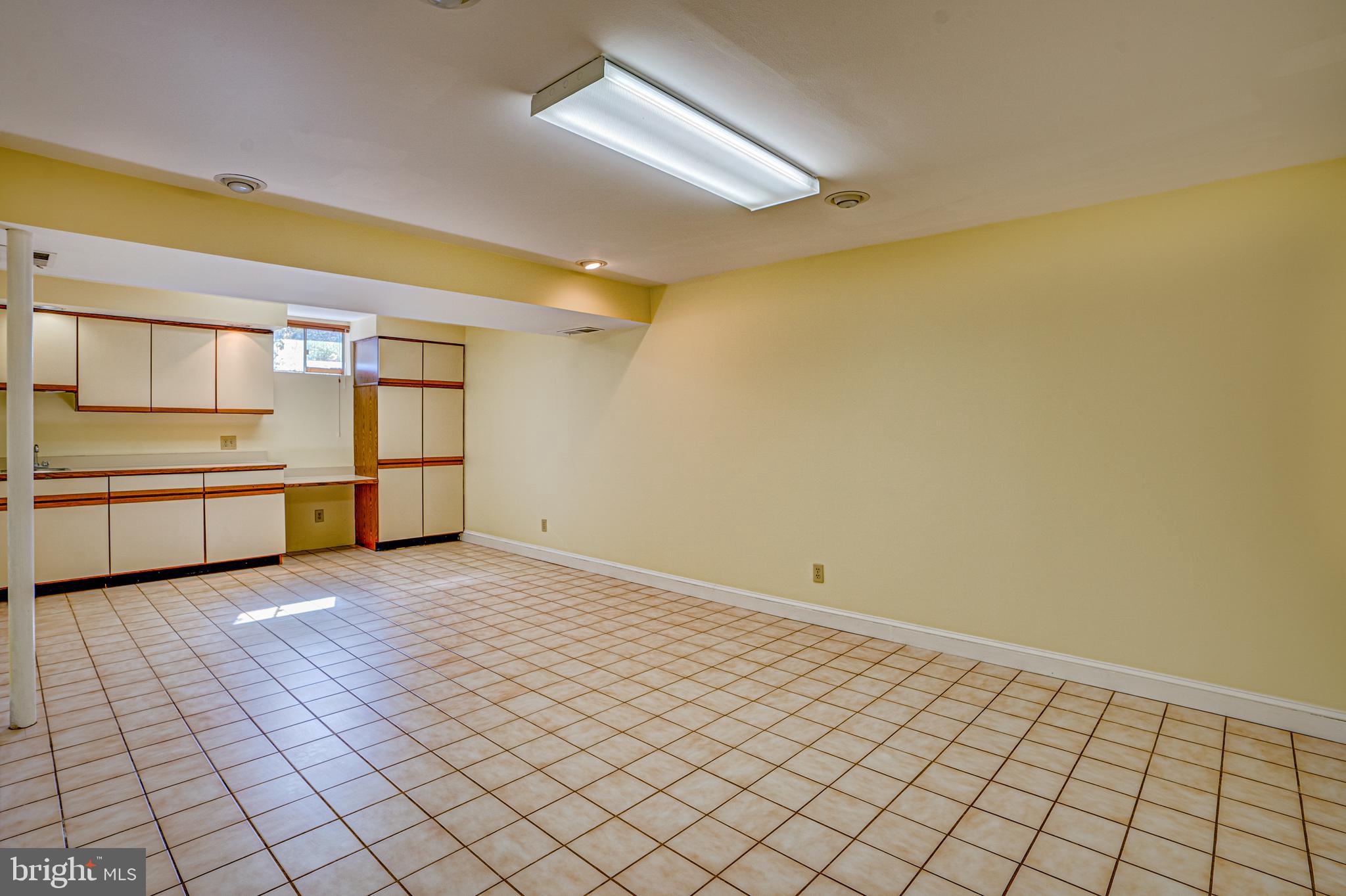 1905 Mayflower Drive Silver Spring, MD 20905 - Photo 31 of 42