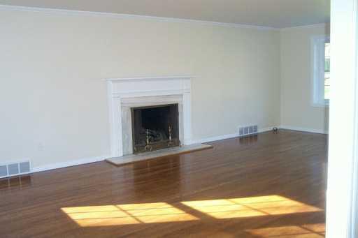 13 Winthrop Road Rosslyn Farms, PA 15106 - Photo 5 of 8 Other.