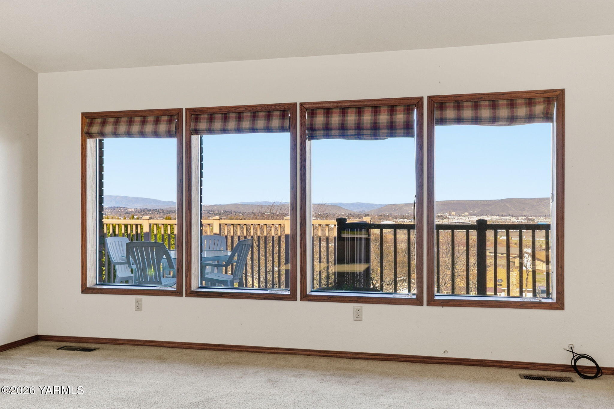3409 Goodman Road Yakima, WA 98903 - Photo 6 of 34 Cuevas_260309_GoodmanRd_Yakima_12