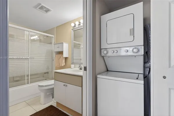 $249,750 | 4401 Crystal Lake Drive, Unit 101, Deerfield Beach, FL 33064