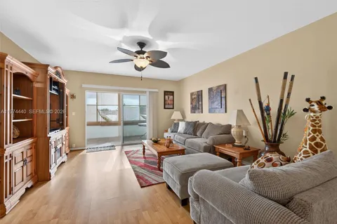 $270,000 | 4401 Crystal Lake Drive, Unit 101, Deerfield Beach, FL 33073