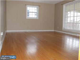 1105 Old Post Road Perkasie, PA 18944 - Photo 2 of 12 Living Room