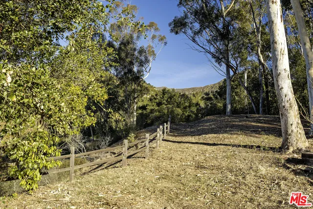 $5,595,000 | 1030 East Mountain Drive, Santa Barbara, CA 93108