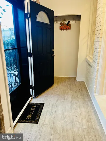 a view of utility room