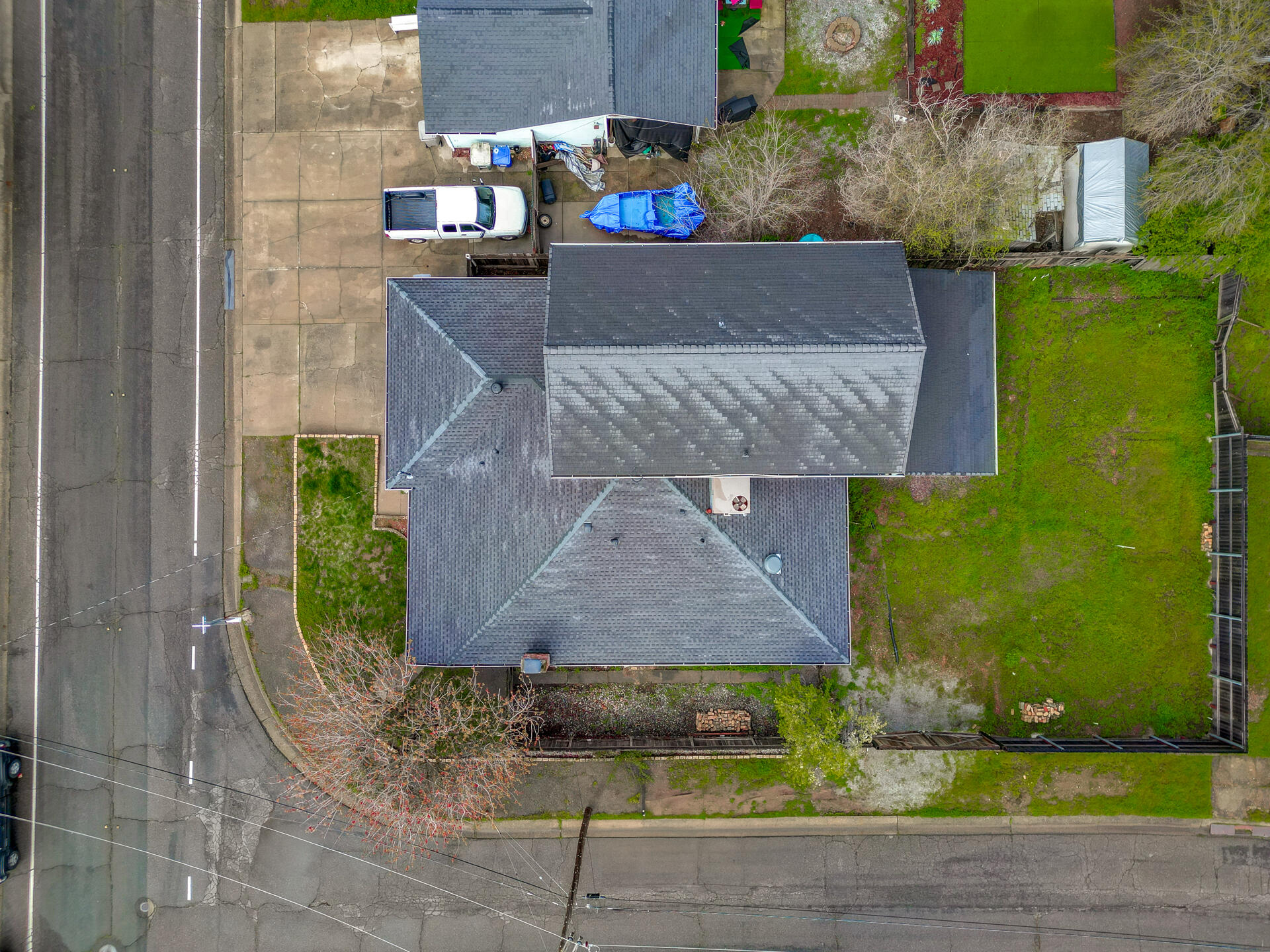 1208 Riviera Drive Redding, CA 96001 - Photo 38 of 39 an aerial view of a house with a yard
