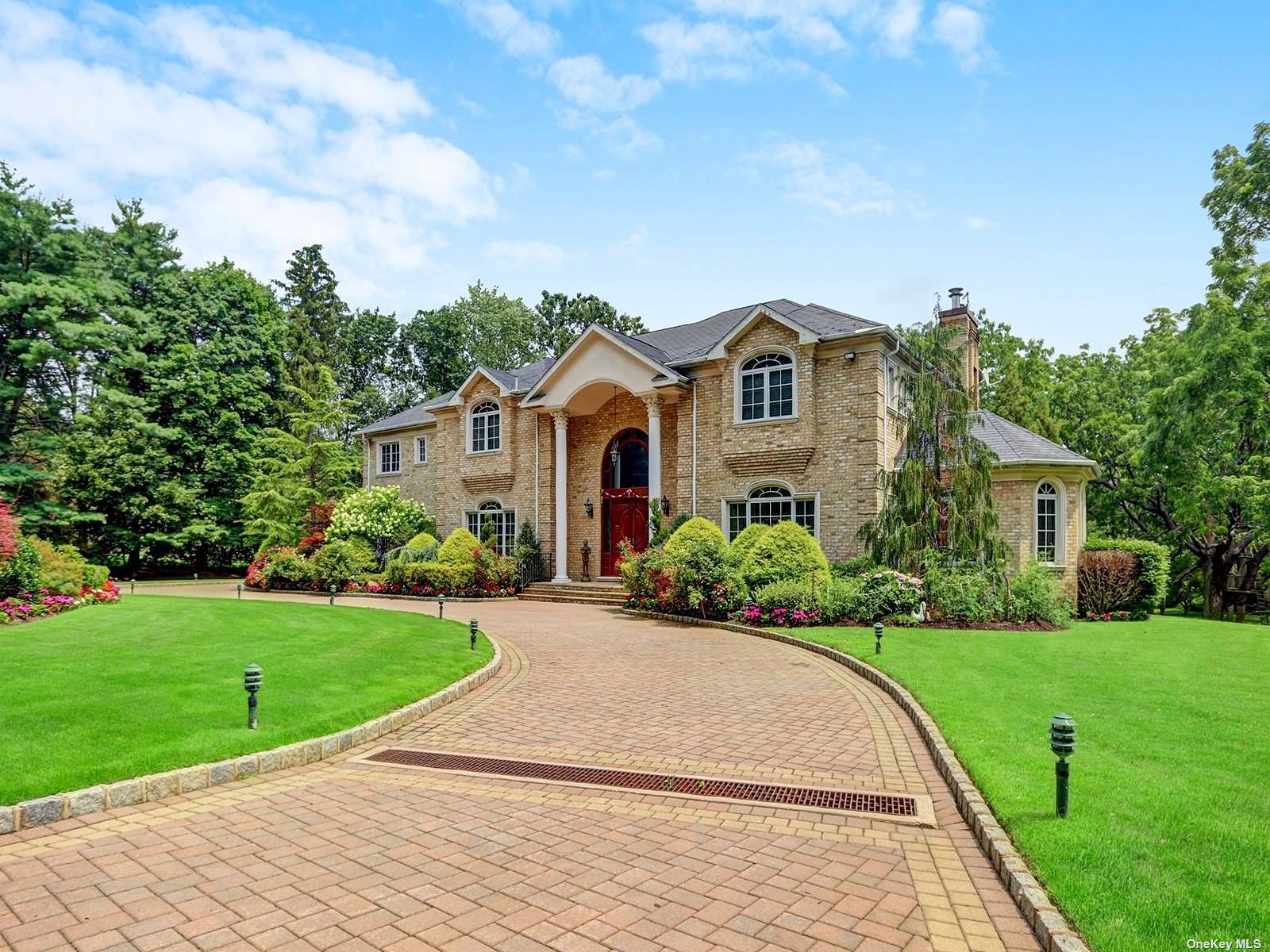 6 Roads End, Glen Head, NY 11545 Compass