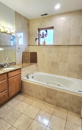 $288,000 | 4002 South Western Avenue, Unit 4, Chicago, IL 60609