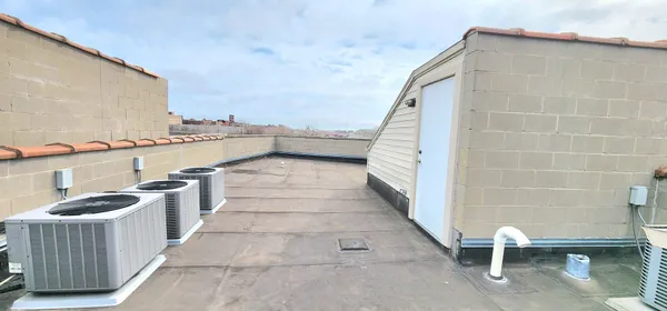 $288,000 | 4002 South Western Avenue, Unit 4, Chicago, IL 60609