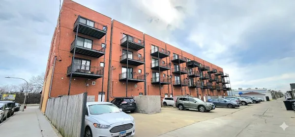 $288,000 | 4002 South Western Avenue, Unit 4, Chicago, IL 60609
