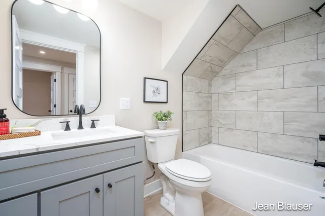 $449,000 | 10 1st Street, Stanwood, MI 49346