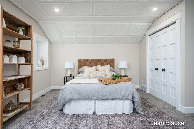 $449,000 | 10 1st Street, Stanwood, MI 49346