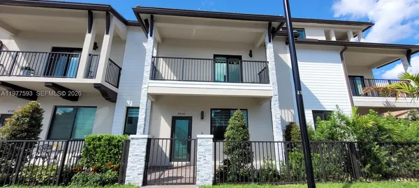 $3,900 | 4558 Northwest 83rd Avenue, Unit 4558, Doral, FL 33166