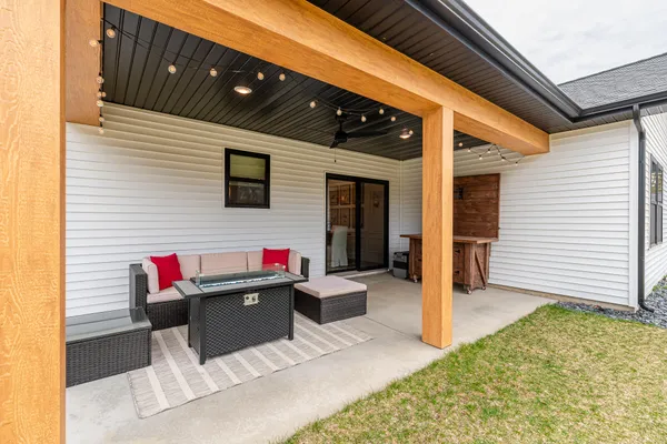 $585,000 | 14025 128th Avenue, Grand Haven, MI 49417