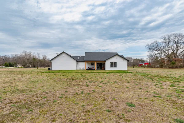 $585,000 | 14025 128th Avenue, Grand Haven, MI 49417