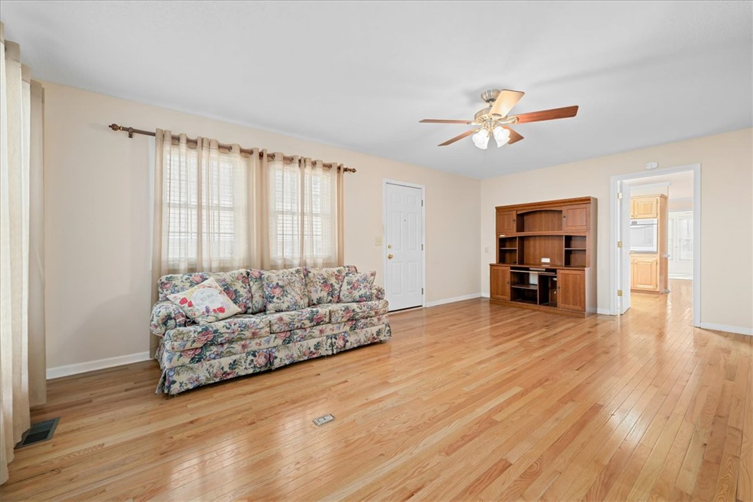 114 Buxton Drive Walhalla, SC 29691 - Photo 8 of 50