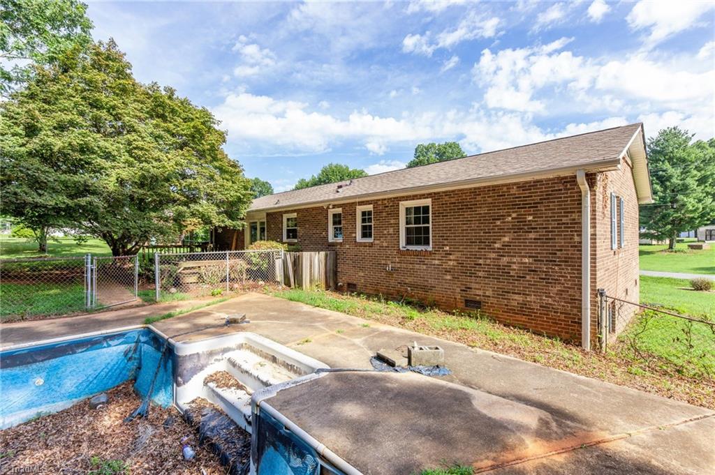 672 Angus Street Rural Hall, NC 27045 - Photo 30 of 34