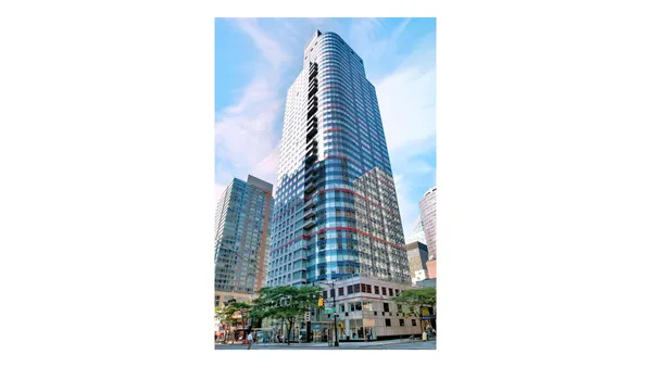 $4,000 | 250 East 54th Street, Unit 17E | Midtown East