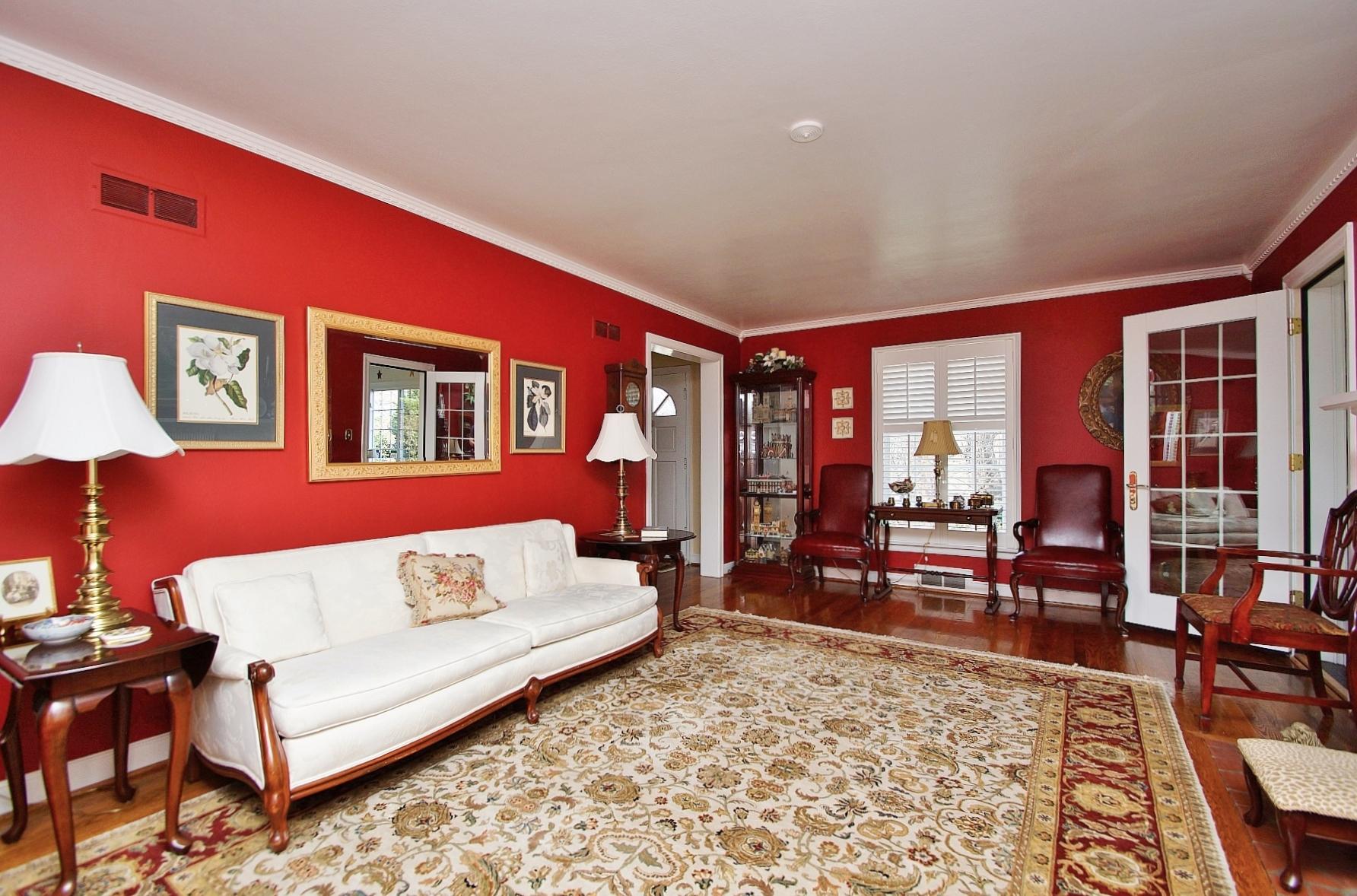 3020 Spring Road Southwest Roanoke, VA 24015 - Photo 2 of 33 dsc00022.jpg