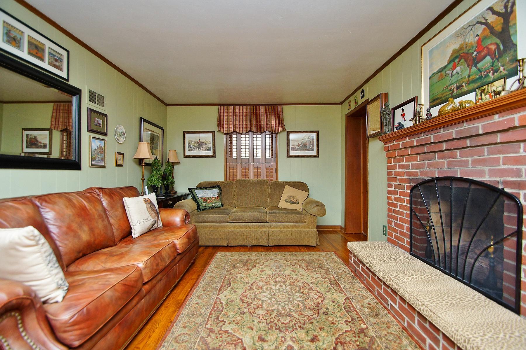 3020 Spring Road Southwest Roanoke, VA 24015 - Photo 11 of 33 dsc00071.jpg