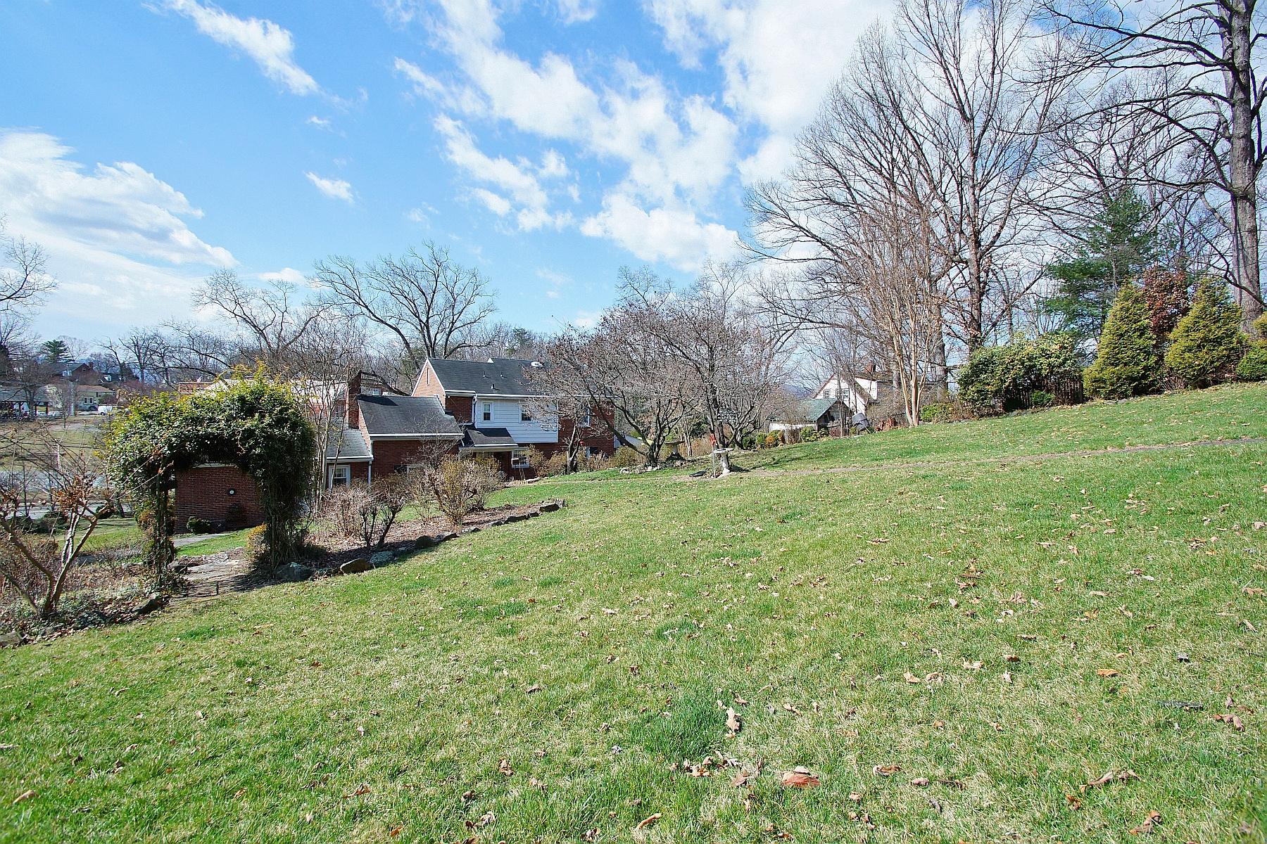 3020 Spring Road Southwest Roanoke, VA 24015 - Photo 25 of 33 dsc00145.jpg