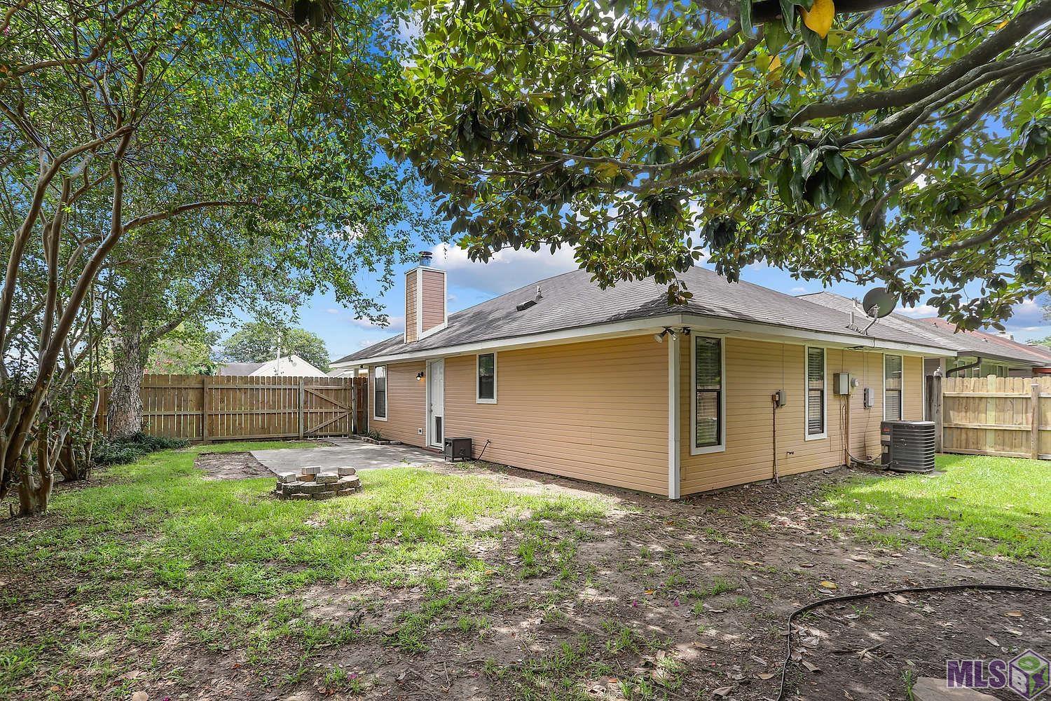2143 Pecan Ridge Avenue Baton Rouge, LA 70816 - Photo 8 of 10