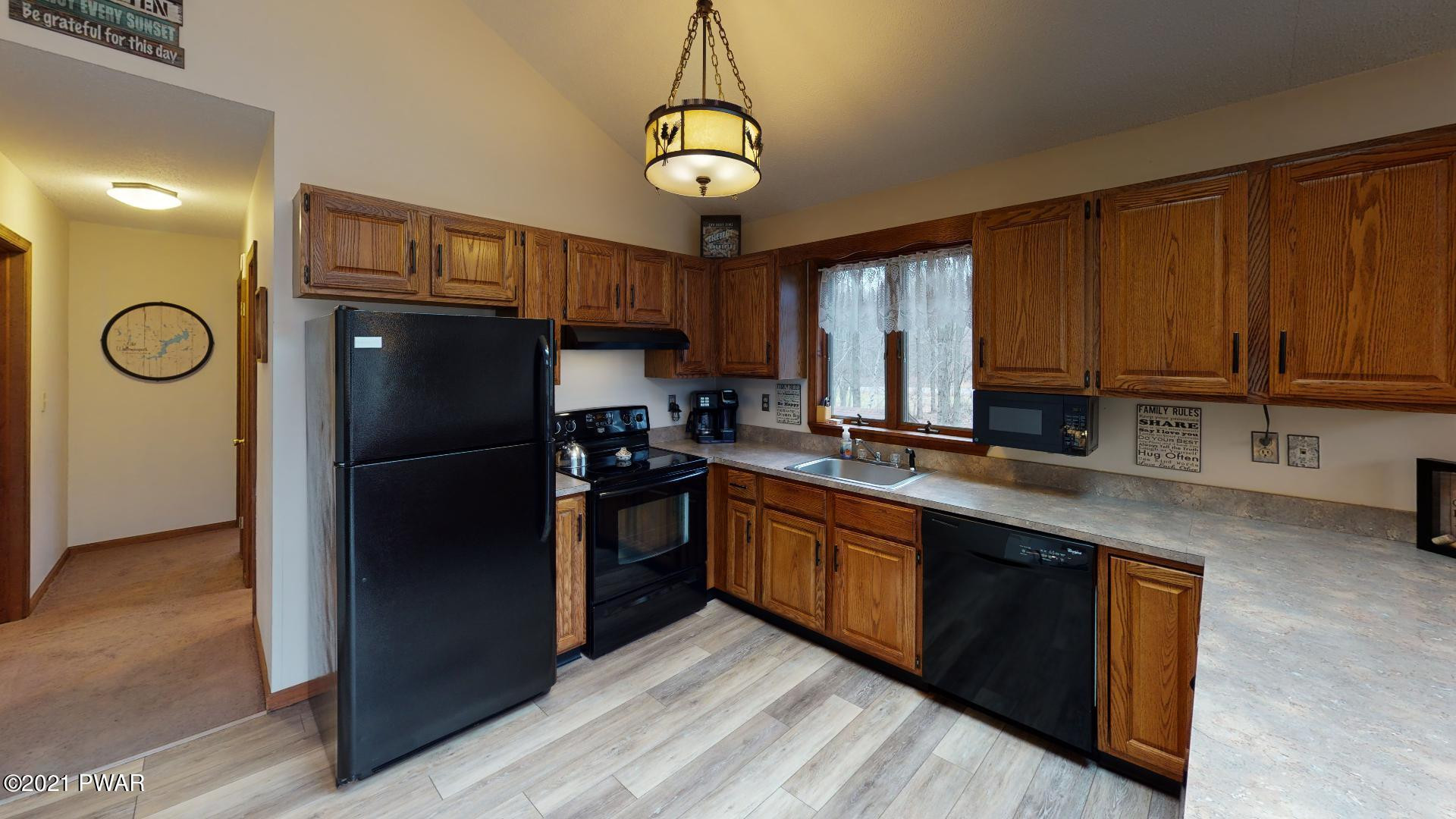 140 Black Bear Road Lake Ariel, PA 18436 - Photo 10 of 43