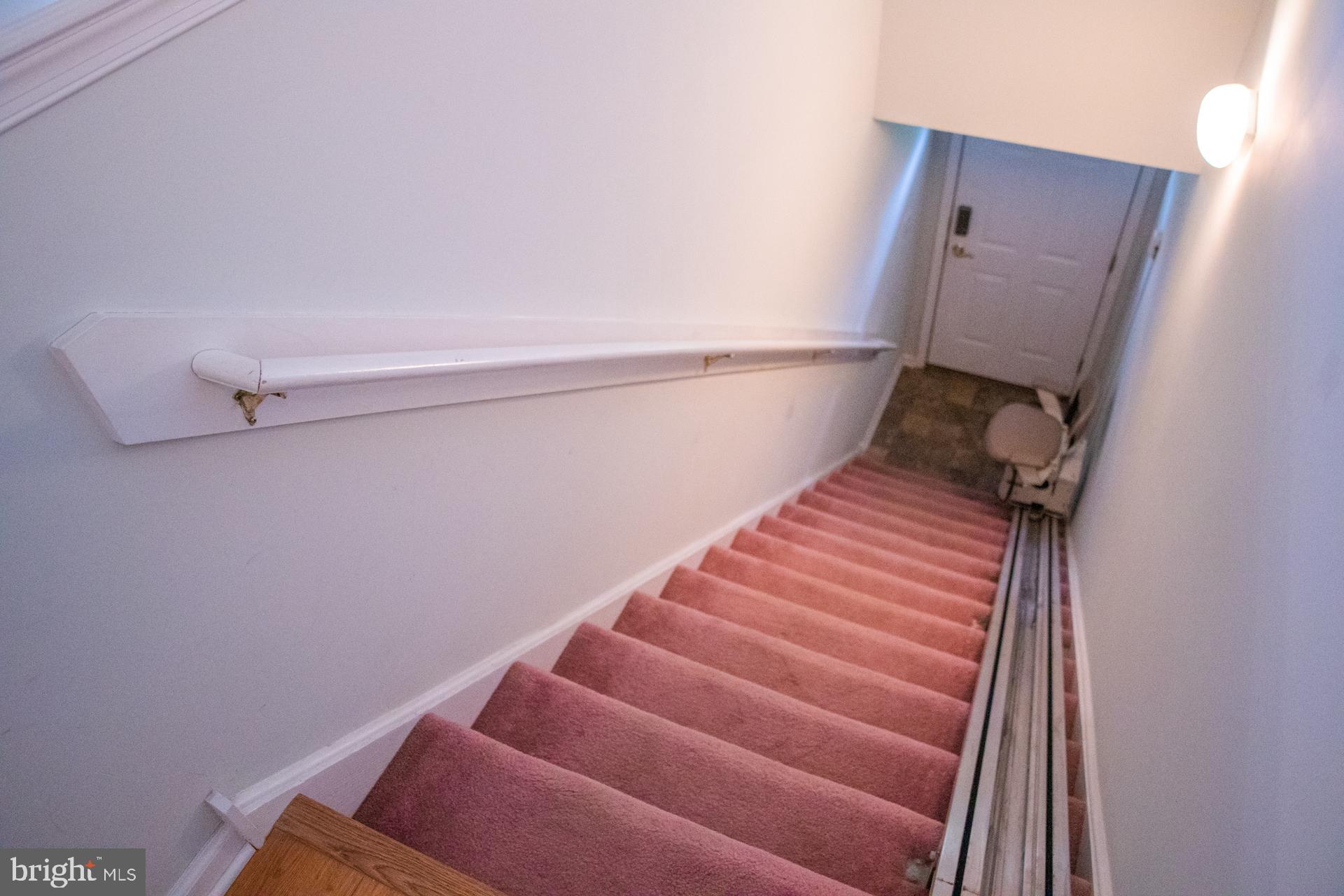 130I Pristine Place Sewell, NJ 08080 - Photo 2 of 44 Entry Stairs